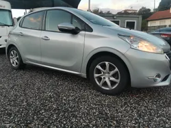 Peugeot 208 1.4HDI COMO NOVO