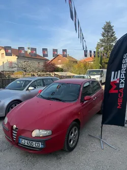 Alfa Romeo 147 petit prix 700