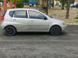 Chevrolet Kalos motor 1.2 a gasolina do ano 2005 com 137 mil kms