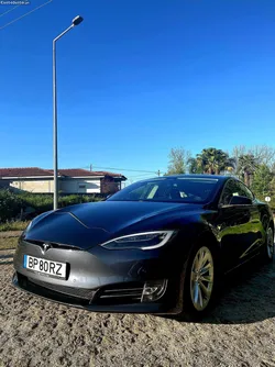 Tesla Model S 75D AWD