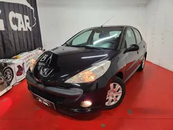 Peugeot 206+ URBAN 1L4 75CH 5 PORTES ESSENCE
