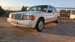 Mercedes-Benz E 230 190 2.3 cx manual 136cv 190E
