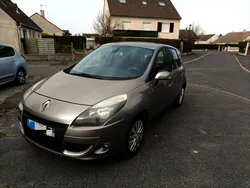 Renault scenic III 1.5 dci 110ch