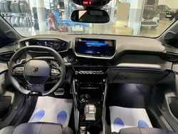 Peugeot 208 II (2) 1.2 HYBRID 136 DCS6 GT