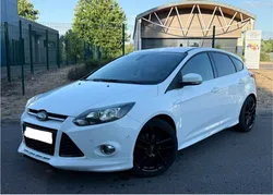Ford focus st line titanium 1.6 tdci 115 entretien a jour