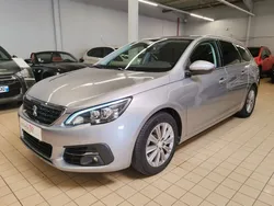 Peugeot 308 1.2 / 130 cv allure eat 8