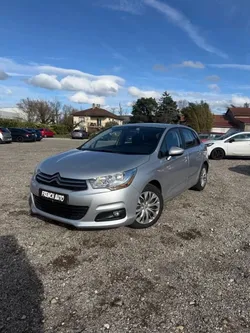 Citroen C4 .1.6 HDI 90 / Distribution changée / 4 pneus neuf /Batterie neuve...........