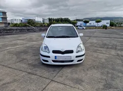 Toyota Yaris 1.0cc gasolina impecável