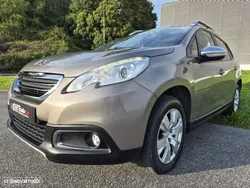 Peugeot 2008 1.2 PureTech Style