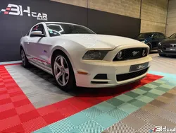 Ford Mustang FASTBACK V8 5.0 420 GT BVA / SIEGES CHAUFFANTS / REGULATEUR / GARANTIE 12 MOIS