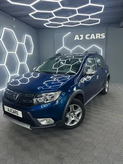 Dacia Sandero Stepway 1.5 DCi 95Ch *GPS *DISTRI NEUVE *GARANTIE 12 MOIS