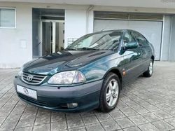 Toyota Avensis 2.0 d-4d 110cv  EXCLUSIVE