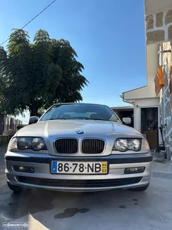 BMW 323 i