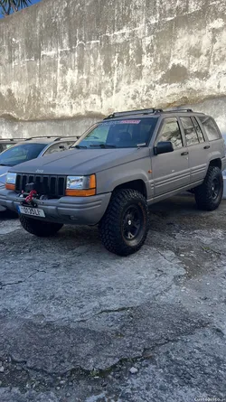 Jeep Grand Cherokee 2500