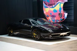 Ferrari 458 Italia V8 4.5 570cv | Carbone LED | Jantes 20” | Lift | Écussons Scuderia | À partir de 2430/mois