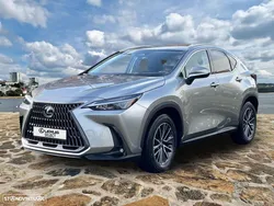 Lexus NX 450h+