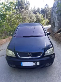Opel Zafira 1