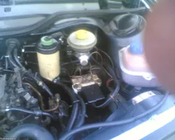Audi 100 100  5 cilindros  bom investimento