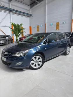 Opel Astra 1.4i 140ch Cosmo Pack