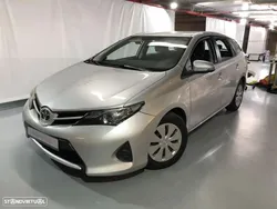 Toyota Auris Touring Sports 1.4 D-4D Active