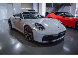 PORSCHE 911 Carrera 4S