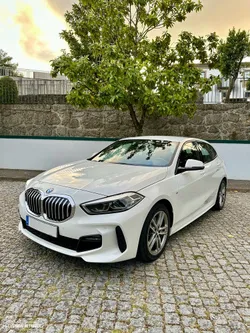 BMW 118 i Pack Desportivo M Auto