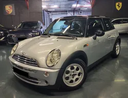 MINI Cooper 1.6 i 16v 115cv (Faible Kilométrage)