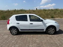 Dacia sandero 1.4 mpi 80cv essence tres propre