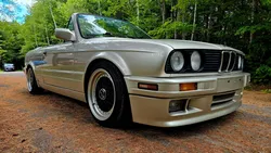 BMW 325i Cabriolet
