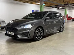 Ford Focus ST LINE