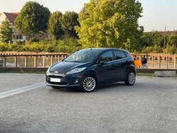 Tres belle ford fiesta 1.6tdci 95cv pack sport toutes options