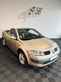 Renault Mégane II CC 1.6 16v 115ch Confort Authentique