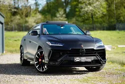 LAMBORGHINI URUS S V8 4.0L 666CH – Configuration exceptionnelle noir mat – 1ère main – TVA apparente