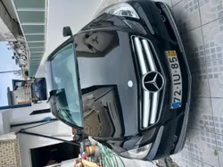 Mercedes-Benz E 250 CGI COUPÉ