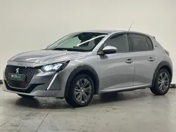 Peugeot 208 e-208 136ch Style