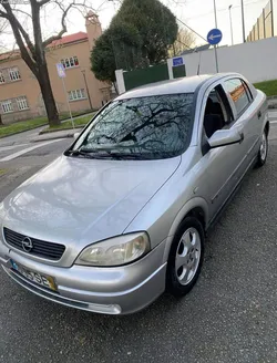 Opel Astra 1.2 16 v 82 mil KLM reais