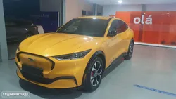 Ford Mustang Mach-E AWD PREMIUM