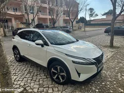Nissan Qashqai 1.3 DIG-T Premiere Edition Bi-tom