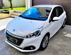 Peugeot 208 1.2 Pure Tech Style