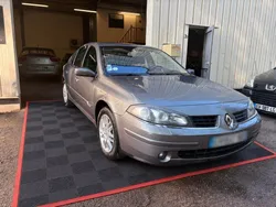 Renault Laguna II (B74) 2.0 16V 135ch Confort Expression
