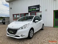 Peugeot 208 1.0 VTI 68 CH 82 938 KM FINITION ACCESS 1 ERE MAIN TRES PROPRE INTERIEURE NICKEL