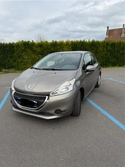 Peugeot 208 1.4 HDi