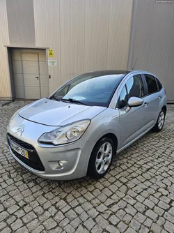 Citroën C3 Gasolina com teto panorâmico