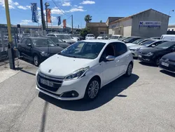 Peugeot 208 1.6 hdi 100 cv style 99 000 km 2017
