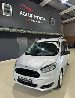 FORD Tourneo Courier 1.0 Ecoboost Titanium