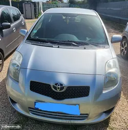 Toyota Yaris 1.0 VVT-i AC Manual