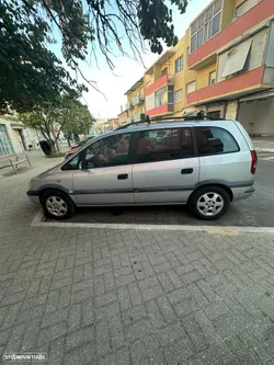 Opel Zafira 2.0 DTi Elegance