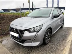 Peugeot 208 1.2 PureTech 100ch S&S Allure / ATTELAGE + CAR PLAY