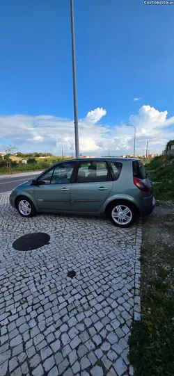 Renault Scénic 1.5 DCI muito económica