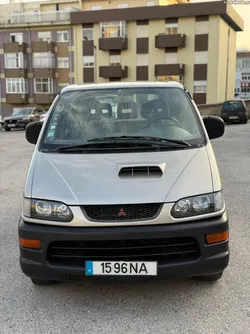 Mitsubishi L400 L400 - Space Gear